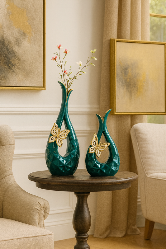 Vase créatif en céramique avec fleurs séchées