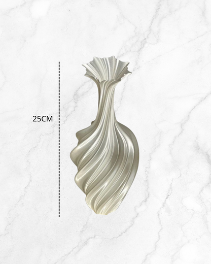 Vase décoratif abstrait nordique en métal torsadé