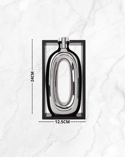 Vase en céramique argenté avec cadre creux