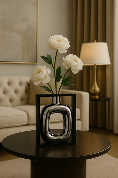 Vase en céramique argenté avec cadre creux