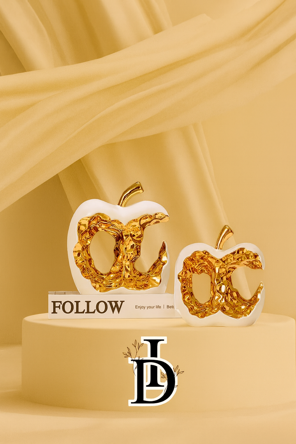 Sculpture Pomme Dorée en Céramique